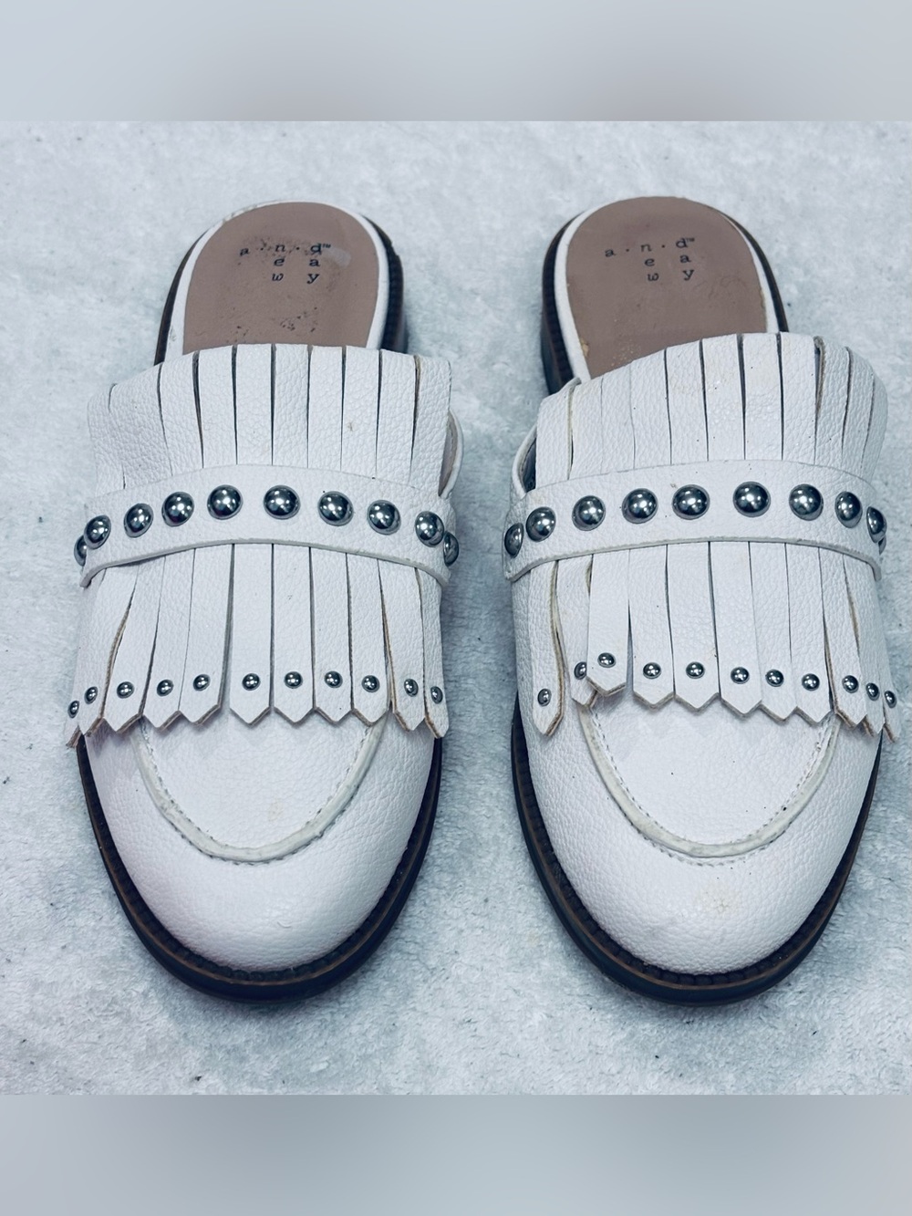 Almost Brand New Slides By A New Day - Size 6 1/2  - Heel 1 Inch - Box 20